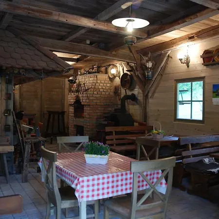 Vakantiepark Estate Marjetin Dom 3*