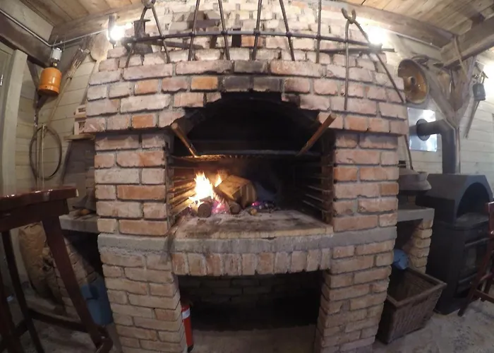 Estate Marjetin Dom 홀리데이파크 이드리야