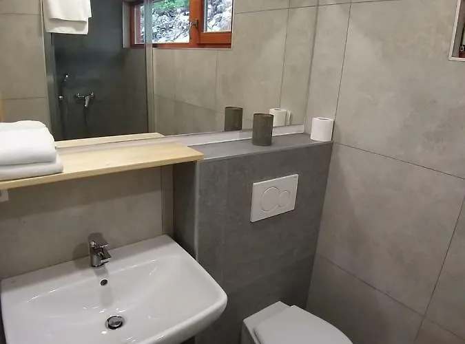 홀리데이파크 Estate Marjetin Dom