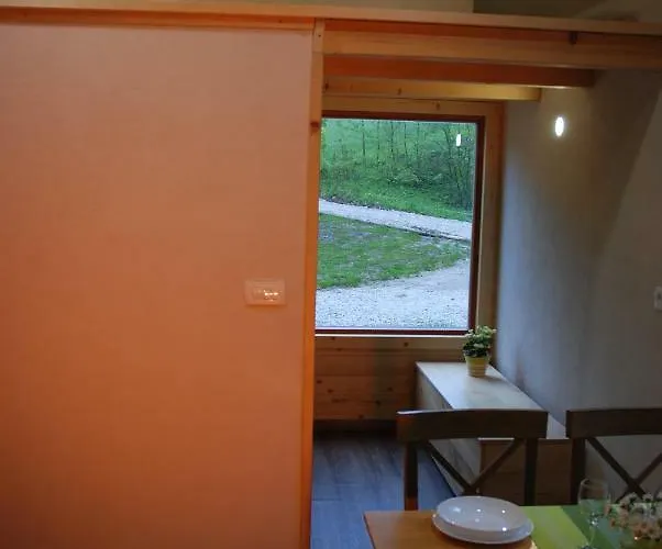 Estate Marjetin Dom 이드리야